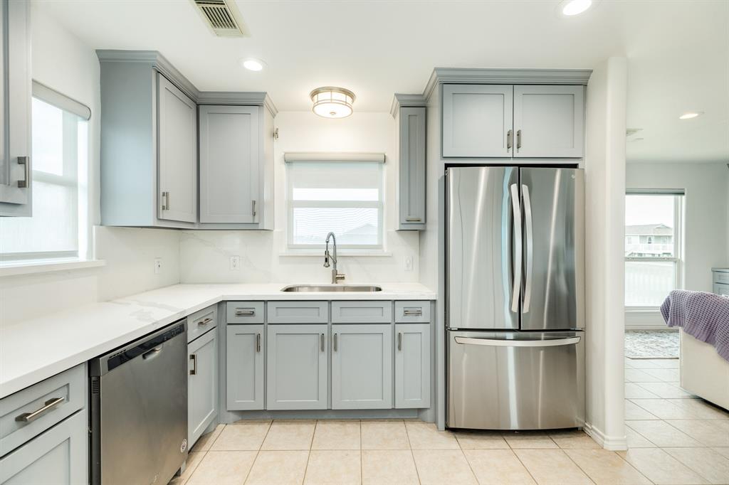 420 Seabean Street, Surfside Beach, Texas image 17