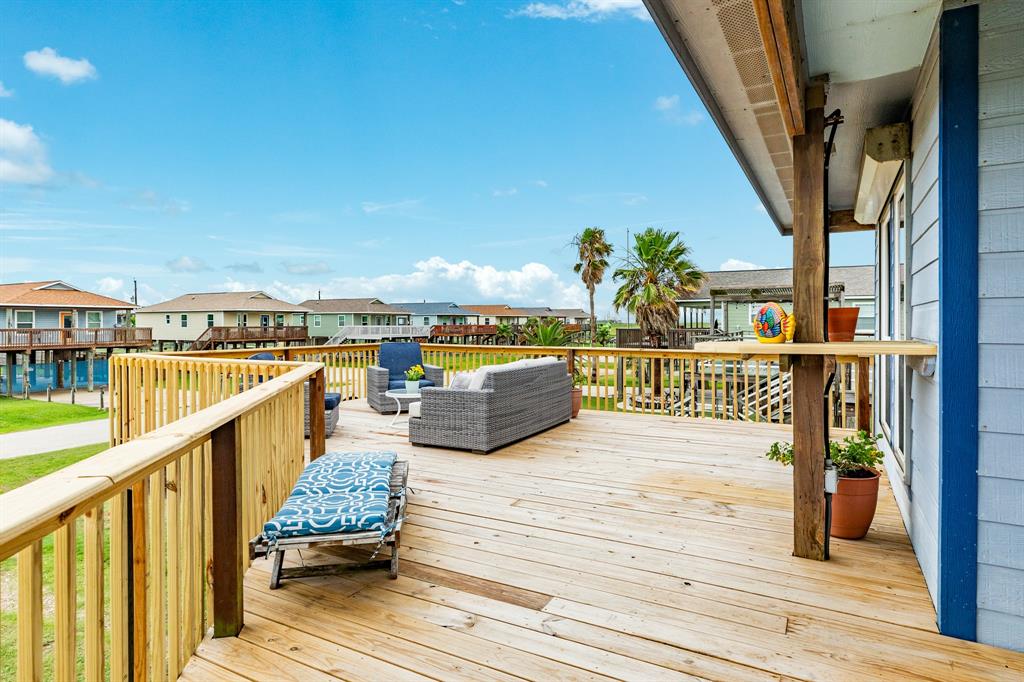 420 Seabean Street, Surfside Beach, Texas image 8