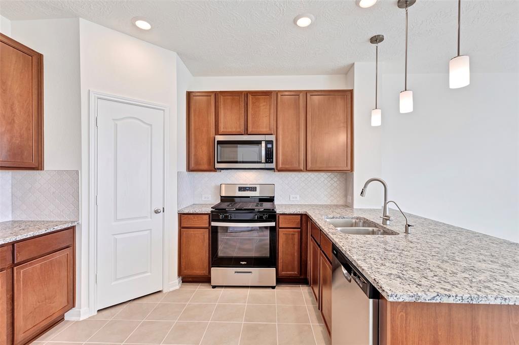 9423 Castillo Court, Magnolia, Texas image 17
