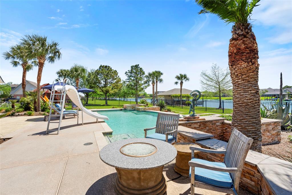 130 Lago Circle Drive, Santa Fe, Texas image 37