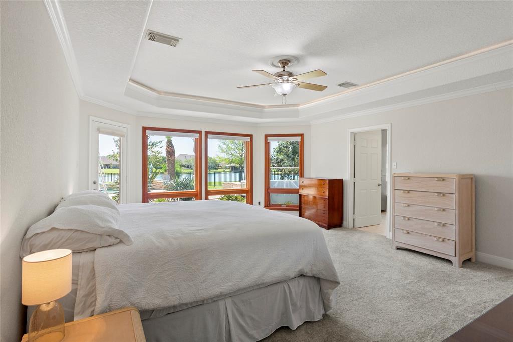 130 Lago Circle Drive, Santa Fe, Texas image 18