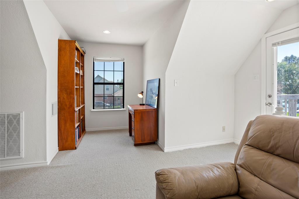 130 Lago Circle Drive, Santa Fe, Texas image 29