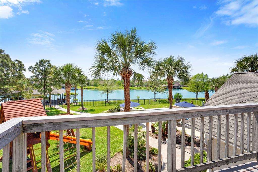 130 Lago Circle Drive, Santa Fe, Texas image 33