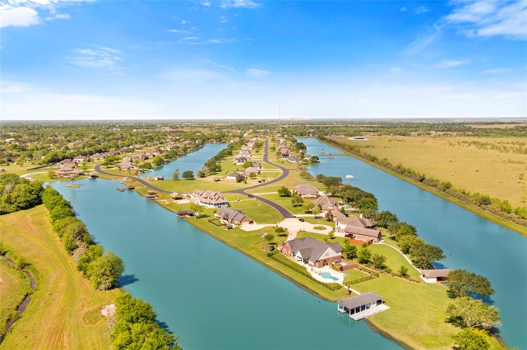130 Lago Circle Drive, Santa Fe, Texas image 46
