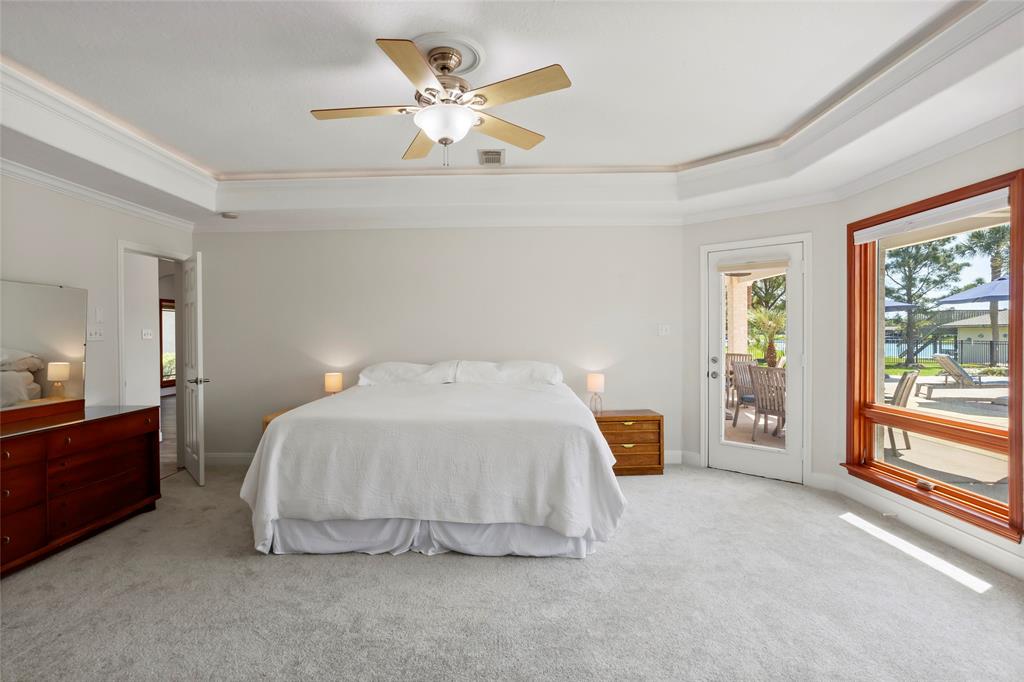 130 Lago Circle Drive, Santa Fe, Texas image 19