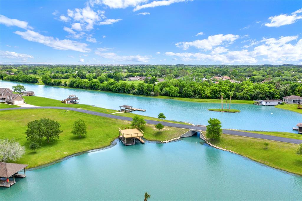 130 Lago Circle Drive, Santa Fe, Texas image 45
