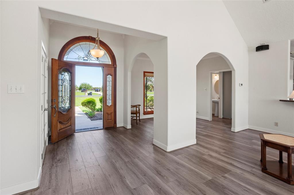 130 Lago Circle Drive, Santa Fe, Texas image 7