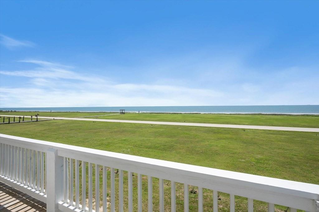 520 Annabelle Drive, Gilchrist, Texas image 23
