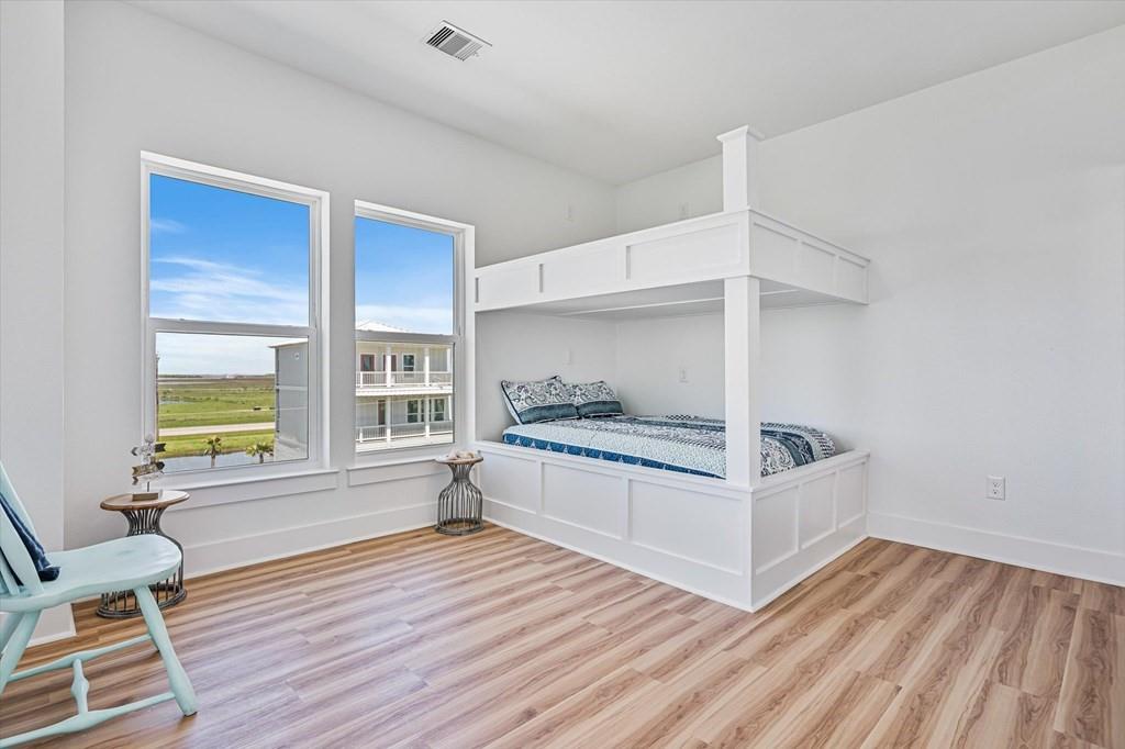 520 Annabelle Drive, Gilchrist, Texas image 34