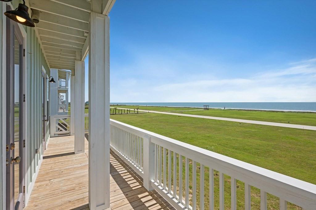 520 Annabelle Drive, Gilchrist, Texas image 22