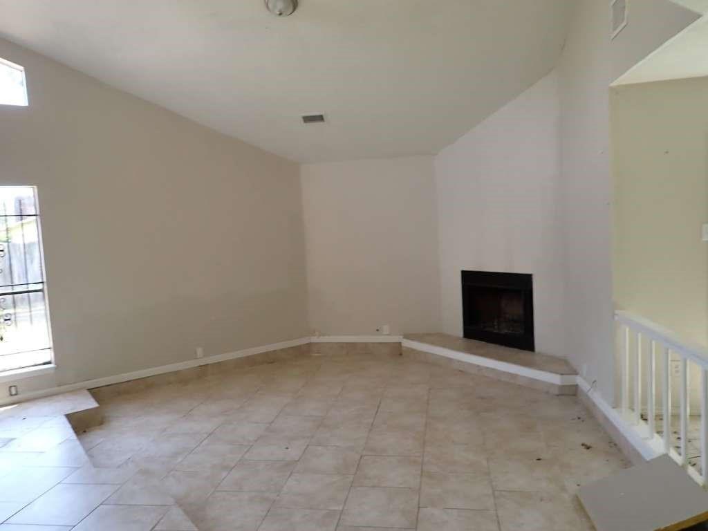 6407 Rambleridge Drive, Houston, Texas image 2