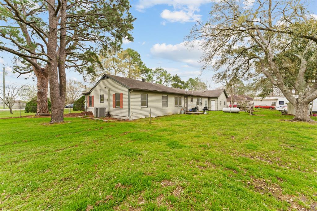 12739 Roesler Road, Needville, Texas image 32