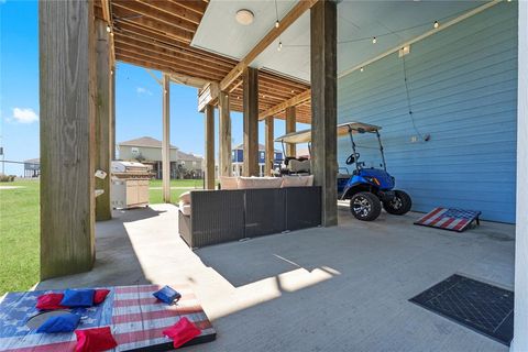 A home in Crystal Beach