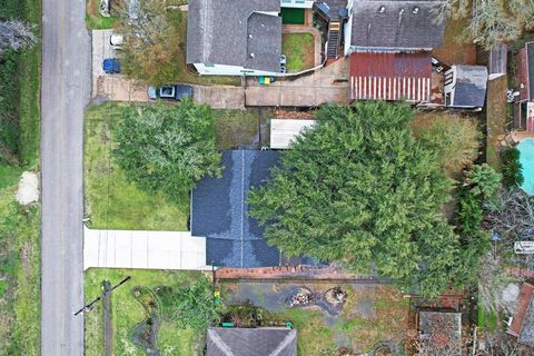 A home in Seabrook