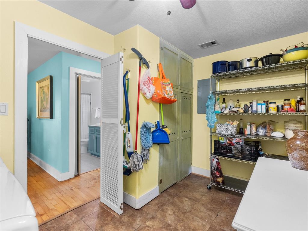939 17th Street, San Leon, Texas image 33
