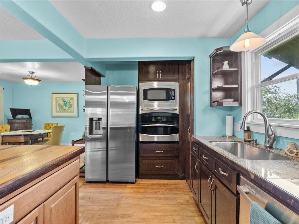 939 17th Street, San Leon, Texas image 14