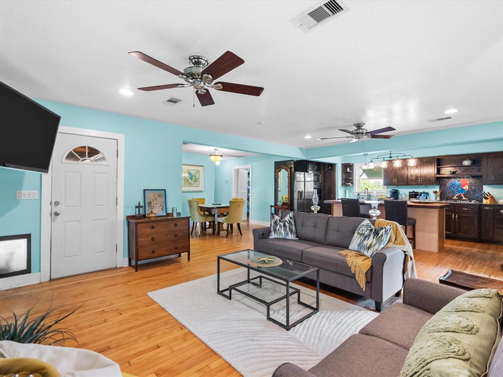 939 17th Street, San Leon, Texas image 5
