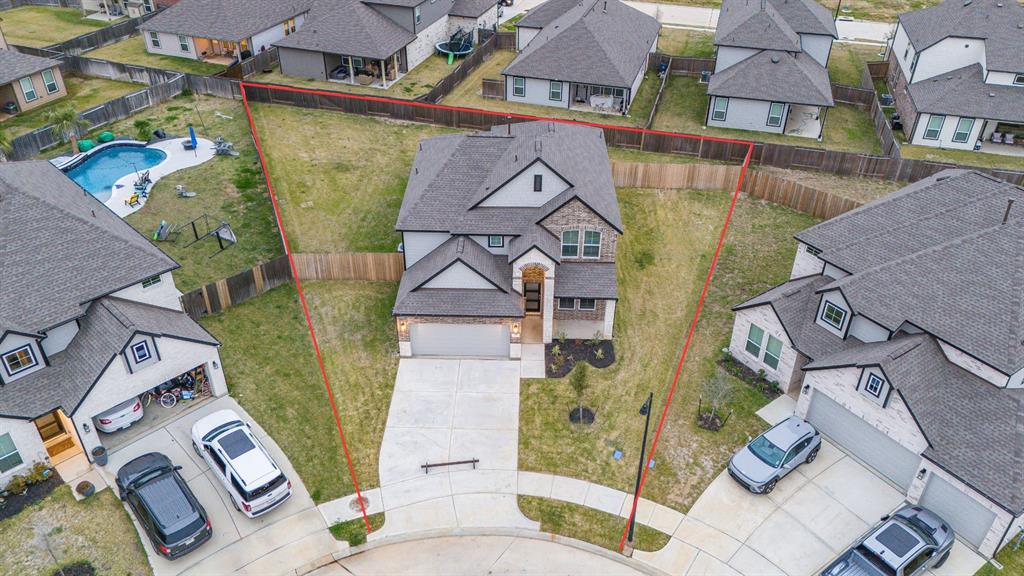 325 East Tranquil Fields Lane, Waller, Texas image 2