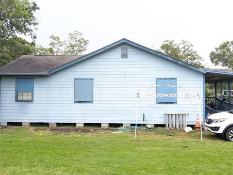 A home in Brazoria