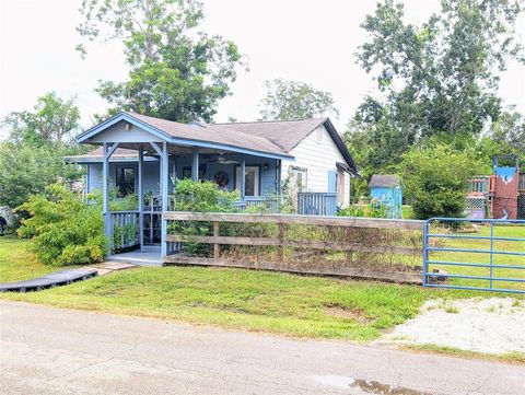 A home in Brazoria