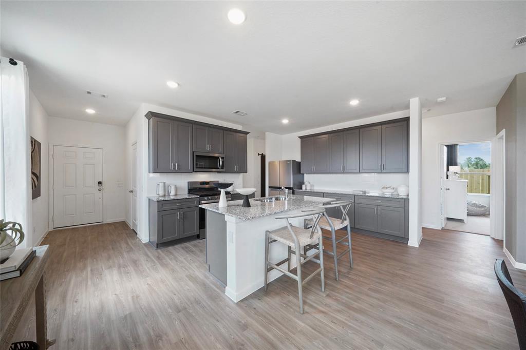 25519 Balsamroot Drive, Magnolia, Texas image 3