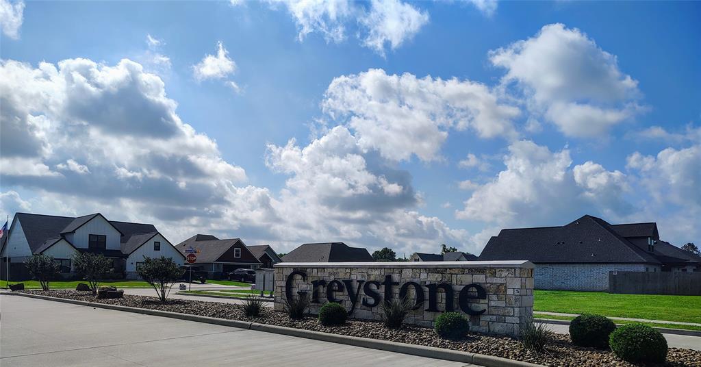 7 Greystone Court