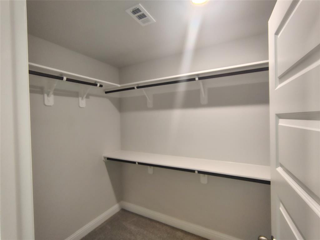 7 Greystone Court, Angleton, Texas image 12