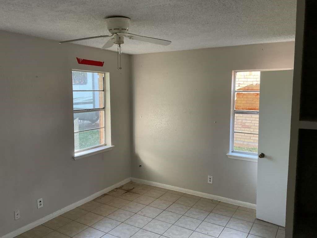 405 Oyster Creek Court, Richwood, Texas image 8