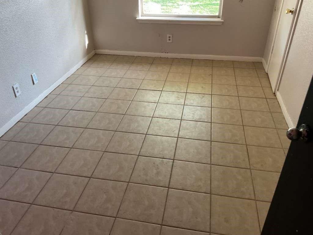 405 Oyster Creek Court, Richwood, Texas image 7