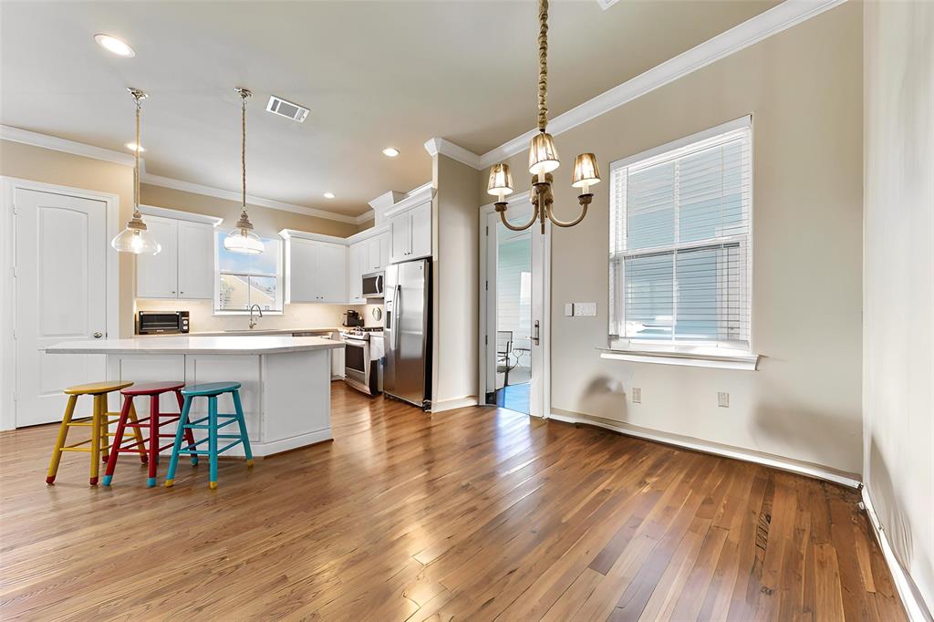 6 Compass Circle, Galveston, Texas image 9