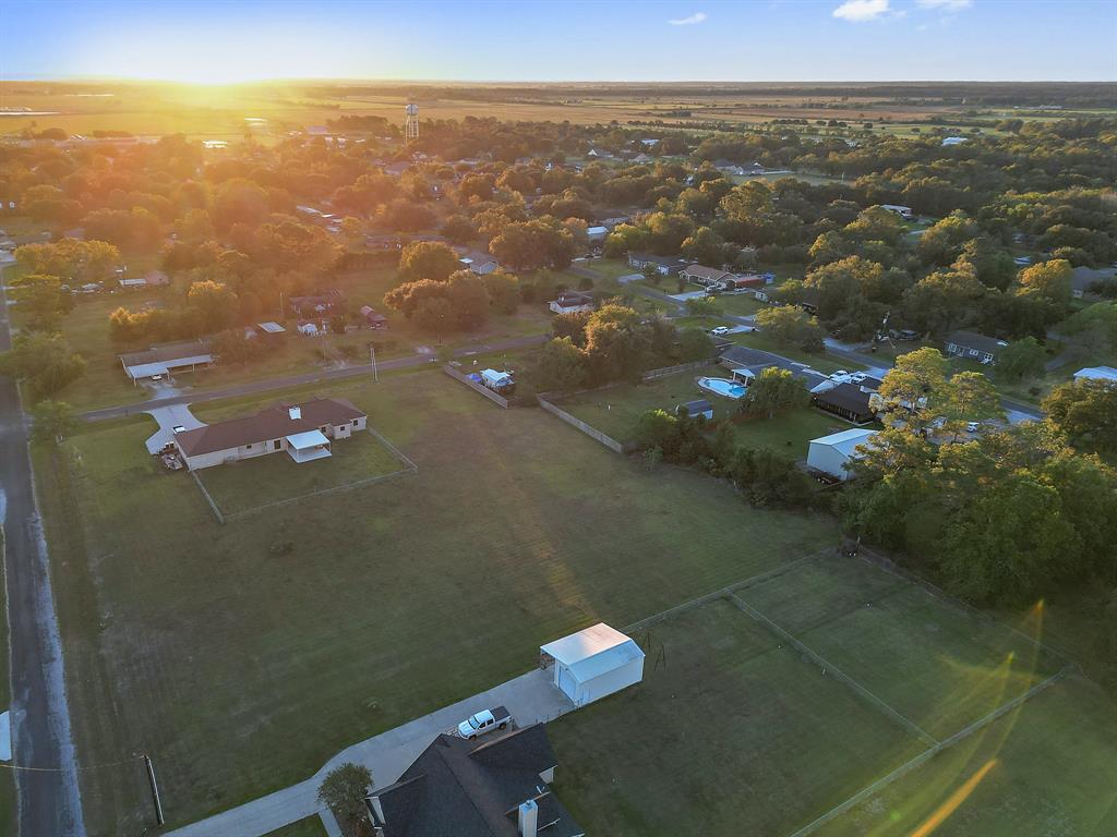 Tinkler Street, Anahuac, Texas image 12