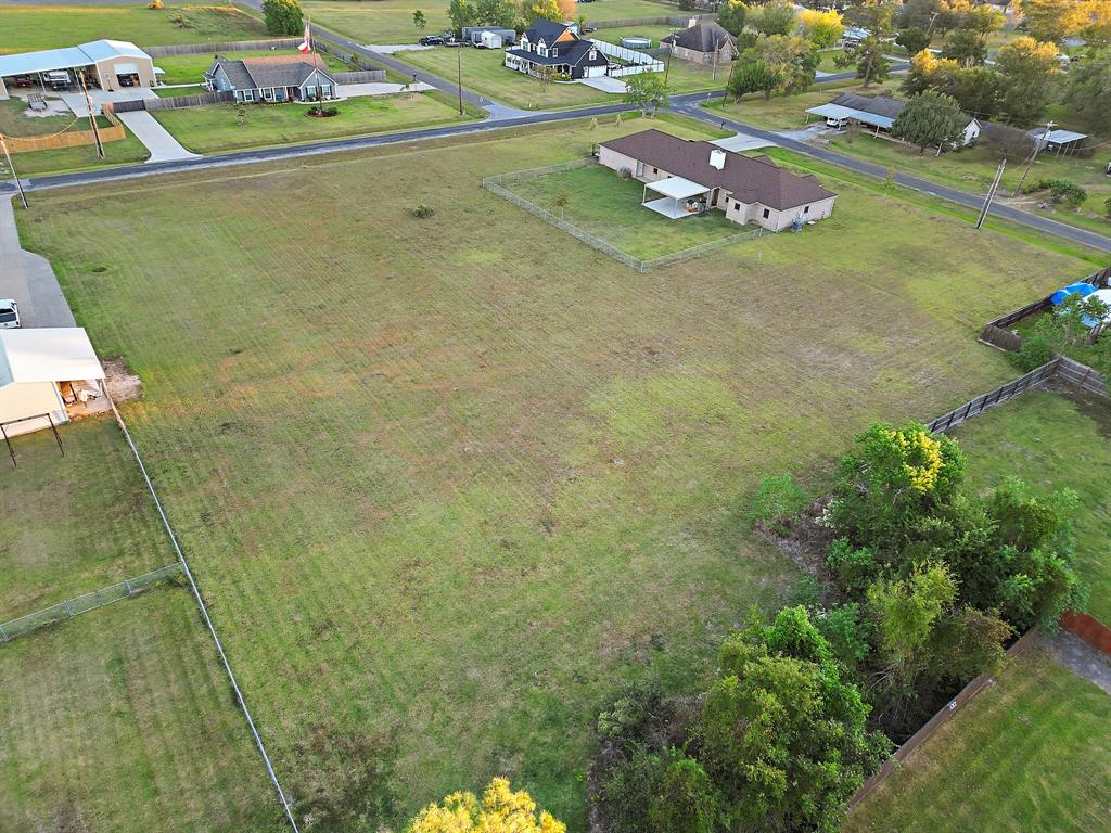 Tinkler Street, Anahuac, Texas image 8