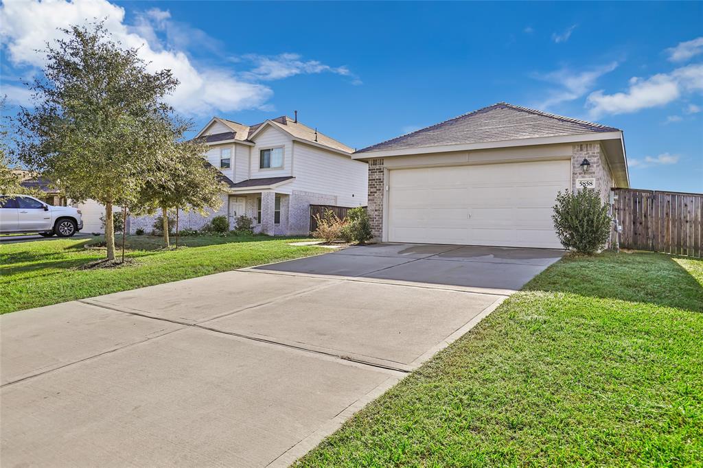 5858 Rosehill Forest Lane, Porter, Texas image 3