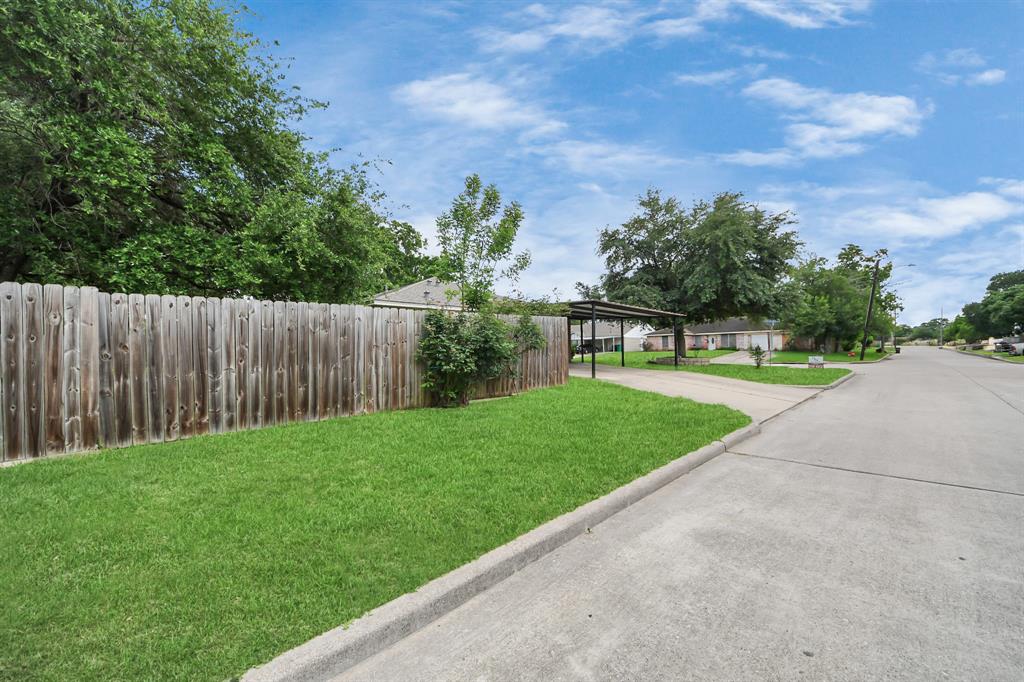 310 Harold Lane, Baytown, Texas image 35