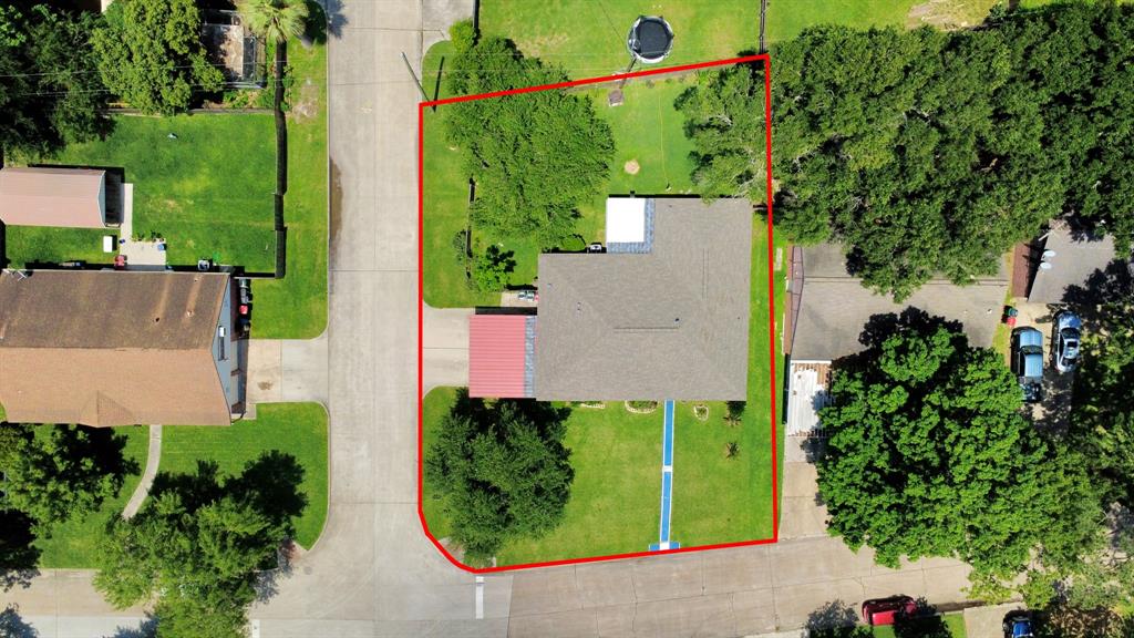 310 Harold Lane, Baytown, Texas image 3