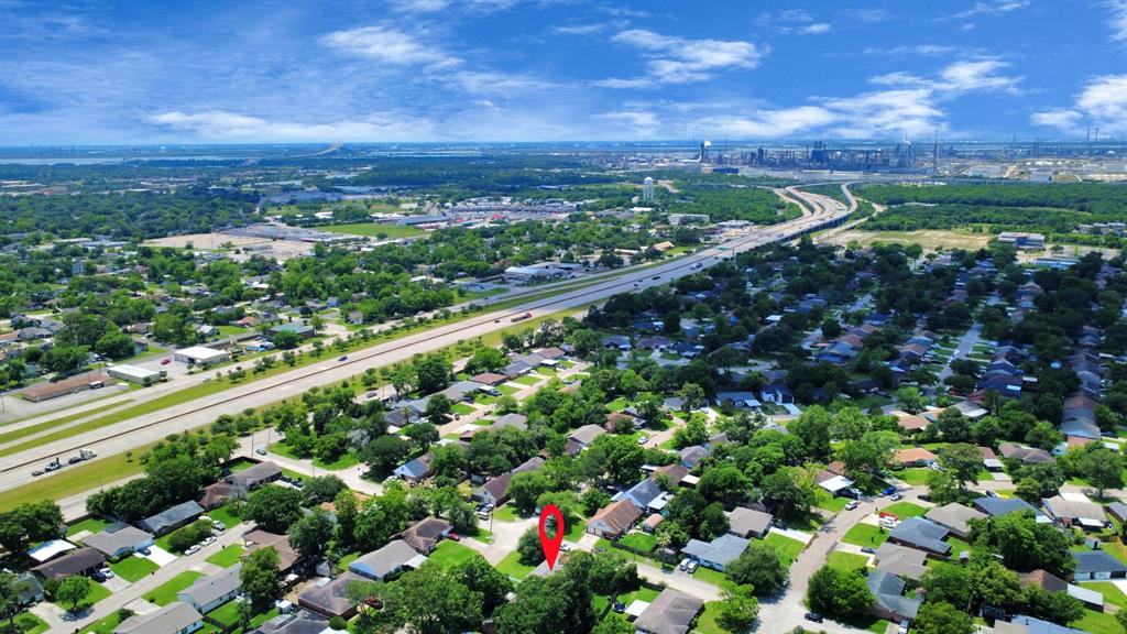 310 Harold Lane, Baytown, Texas image 36