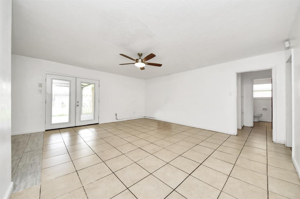 310 Harold Lane, Baytown, Texas image 14