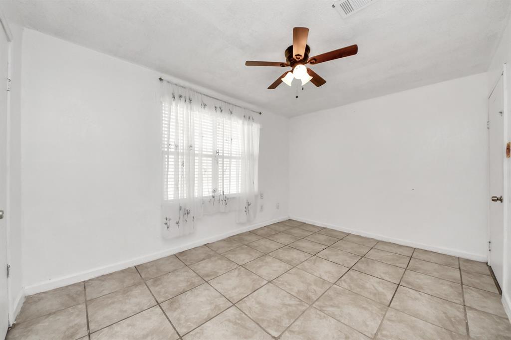 310 Harold Lane, Baytown, Texas image 22