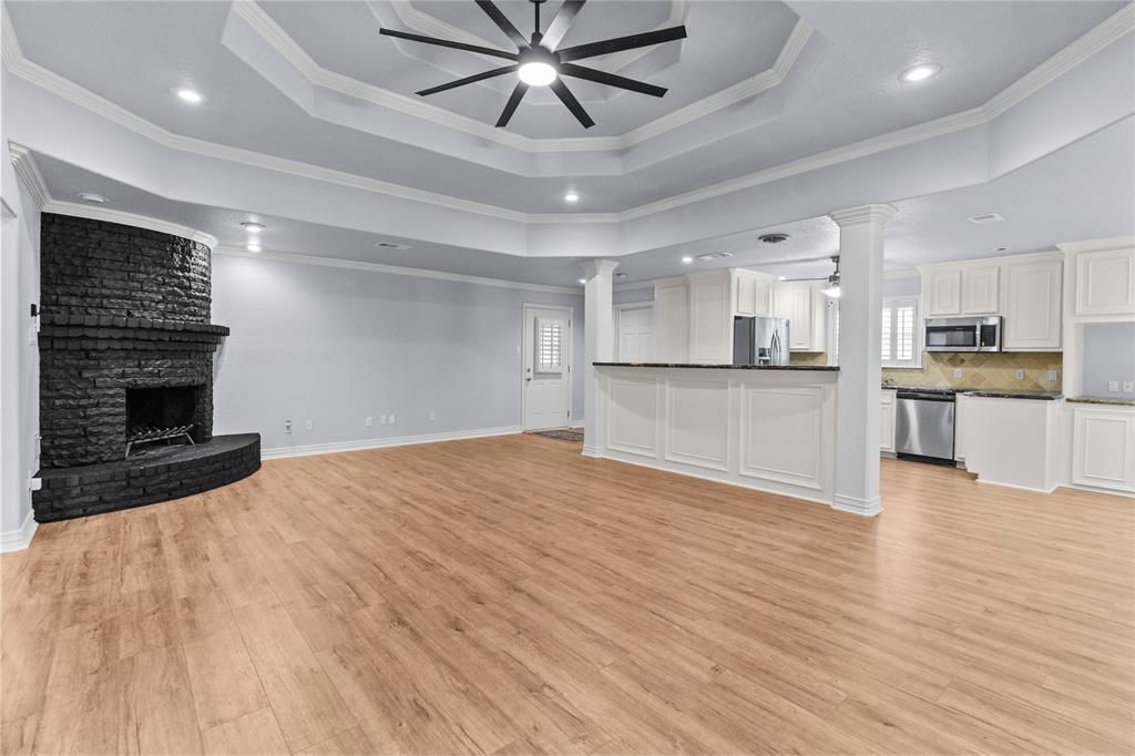 2209 Hialeah Drive, Seabrook, Texas image 2