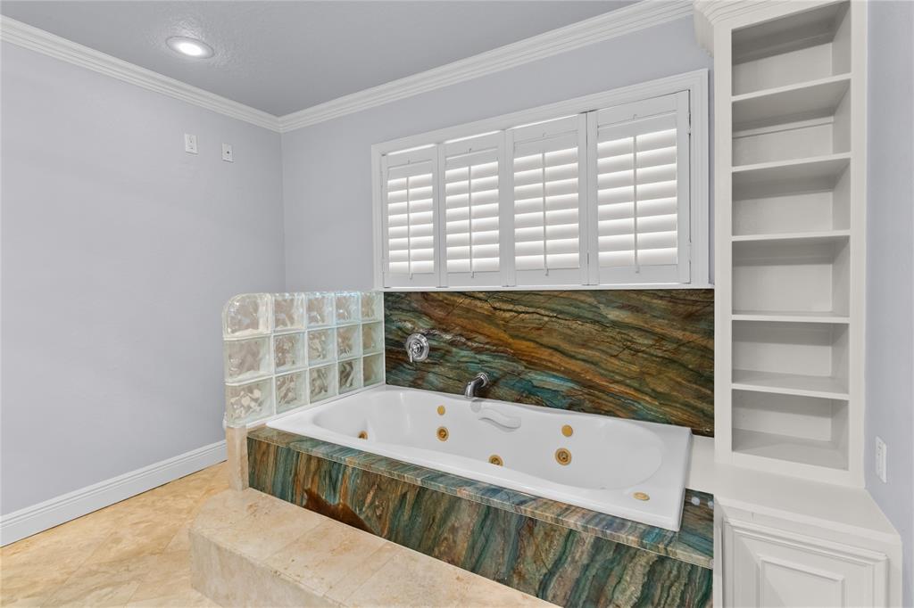 2209 Hialeah Drive, Seabrook, Texas image 10