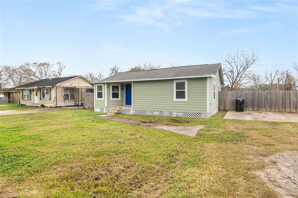 418 E Florida Street, Brazoria, Texas image 1