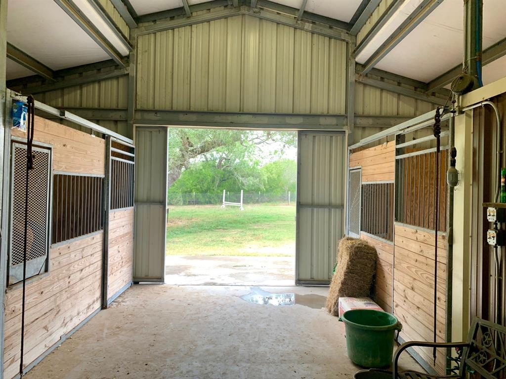1674 S Fm 2980, Yorktown, Texas image 43