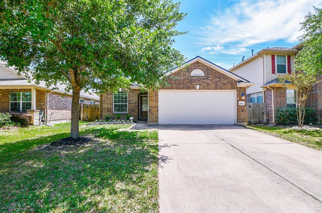 26923 Glacier Creek Drive, Katy, Texas image 2