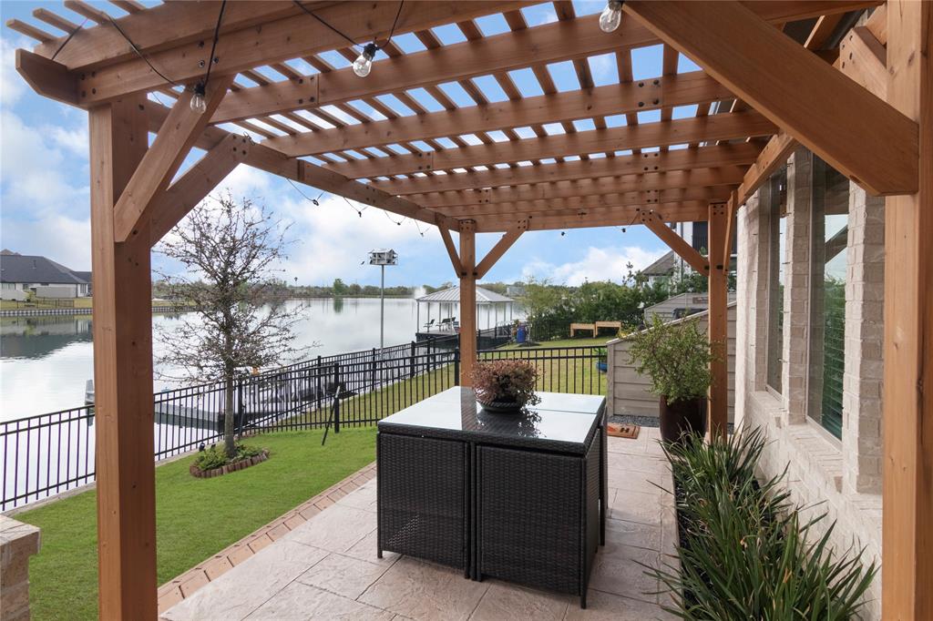 4327 Sandy Cove Drive, Manvel, Texas image 39