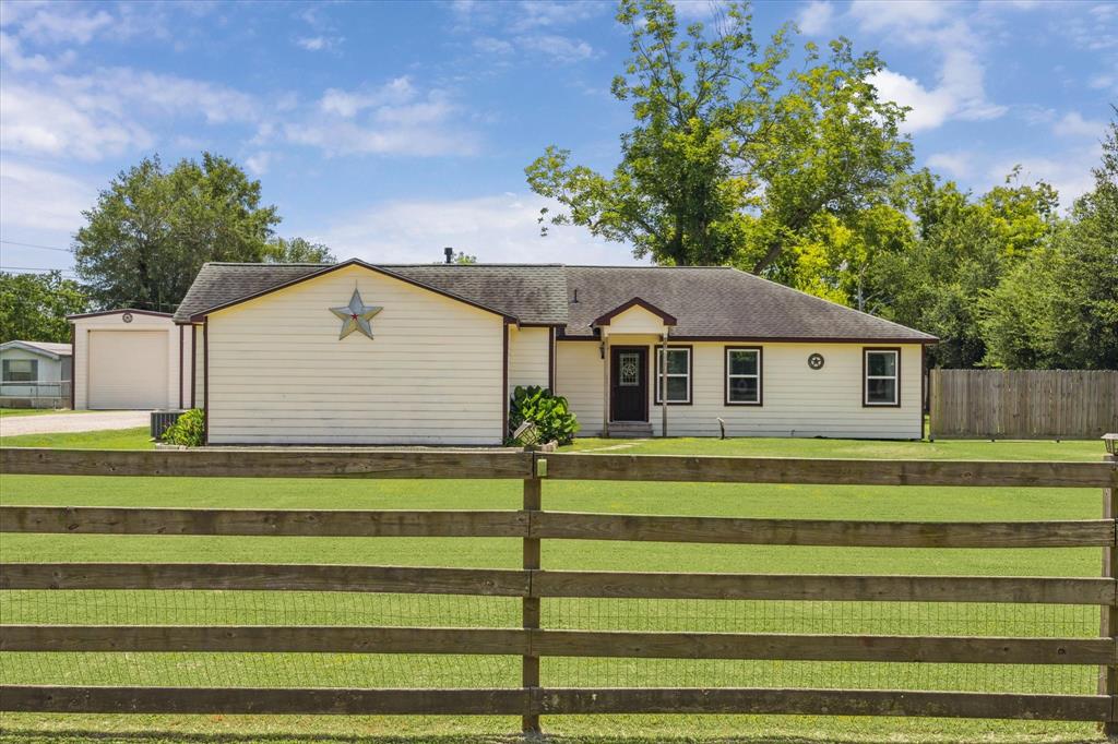 1003 E Wallisville Road