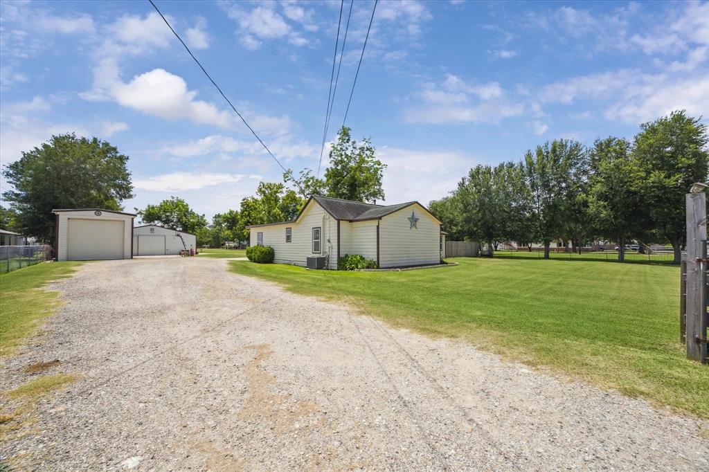 1003 E Wallisville Road