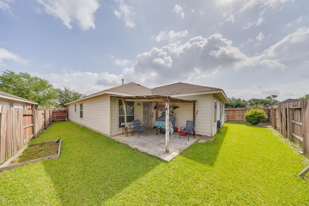 2707 Trementina Drive, Houston, Texas image 34