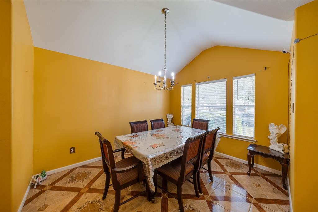 2707 Trementina Drive, Houston, Texas image 8