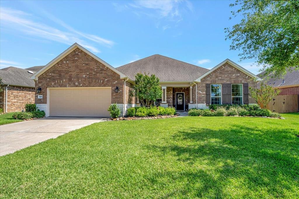 1611 Lansing Lane, League City, Texas image 1