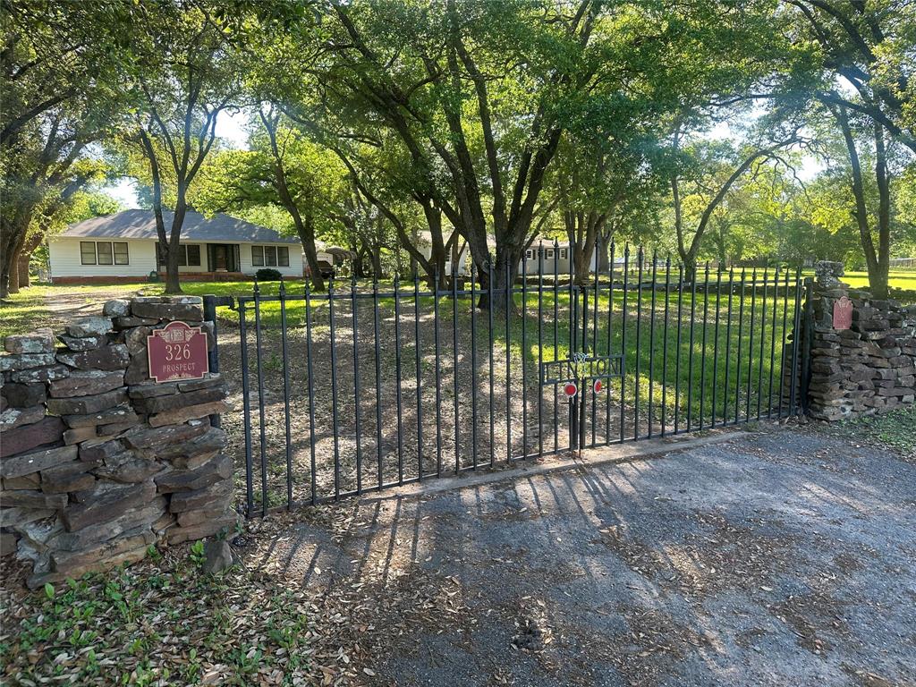 326 Prospect Drive, Trinity, Texas image 2